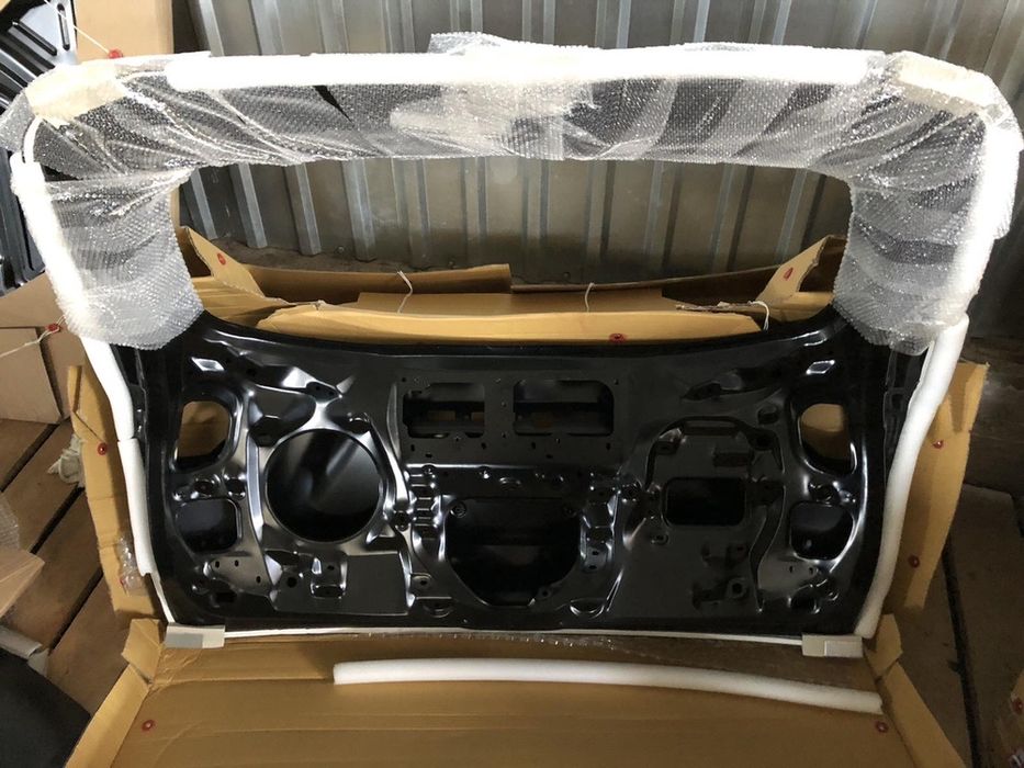 Ляда крышка багажника Toyota Highlander 14- 18  67005-0E291