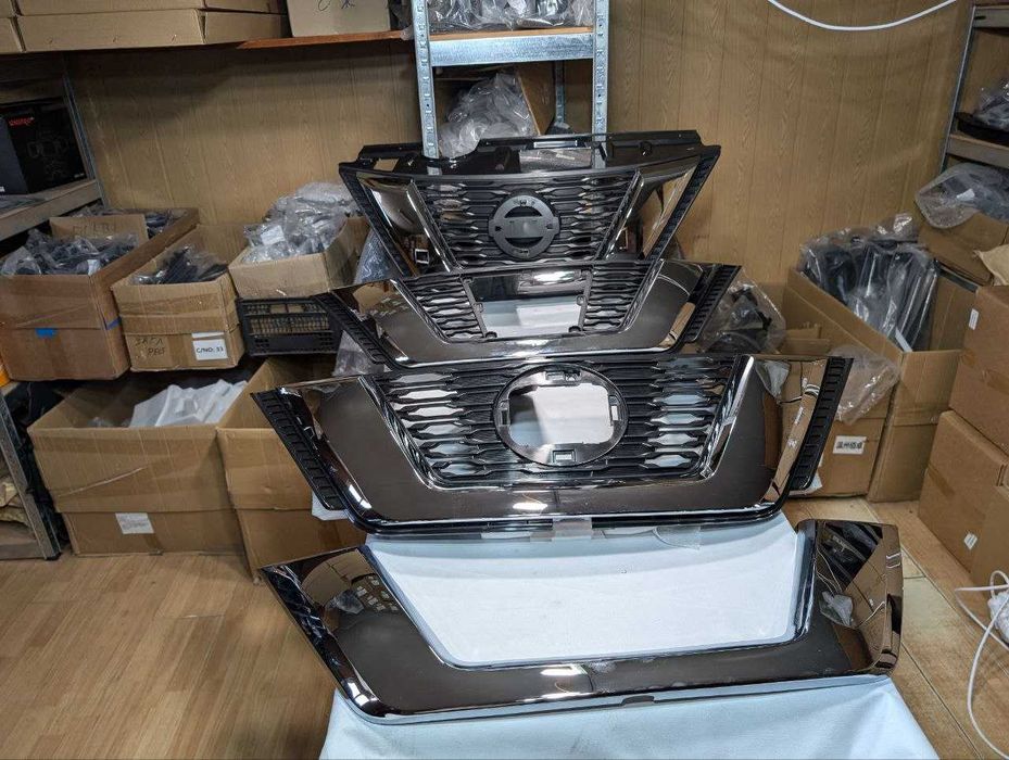 Гриль, решітка радіатора, хром на Nissan Rogue, X-Trail T32