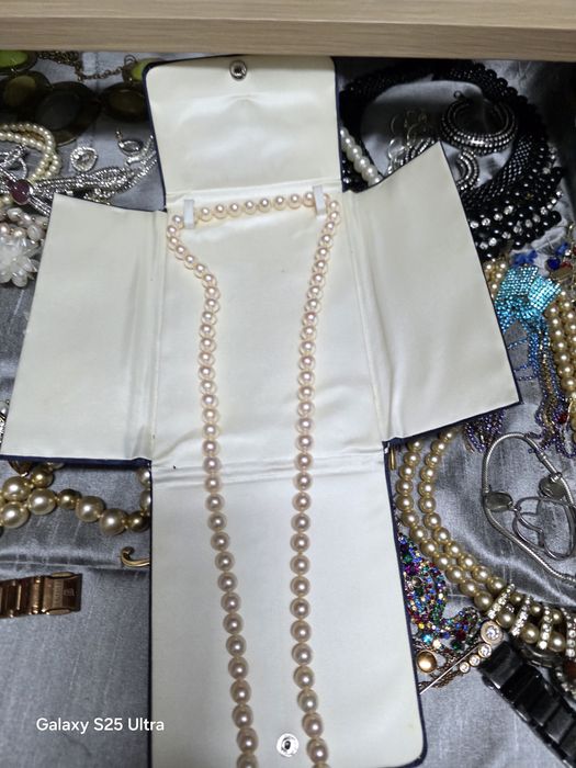 Colar verdadeiras perolas  lindo