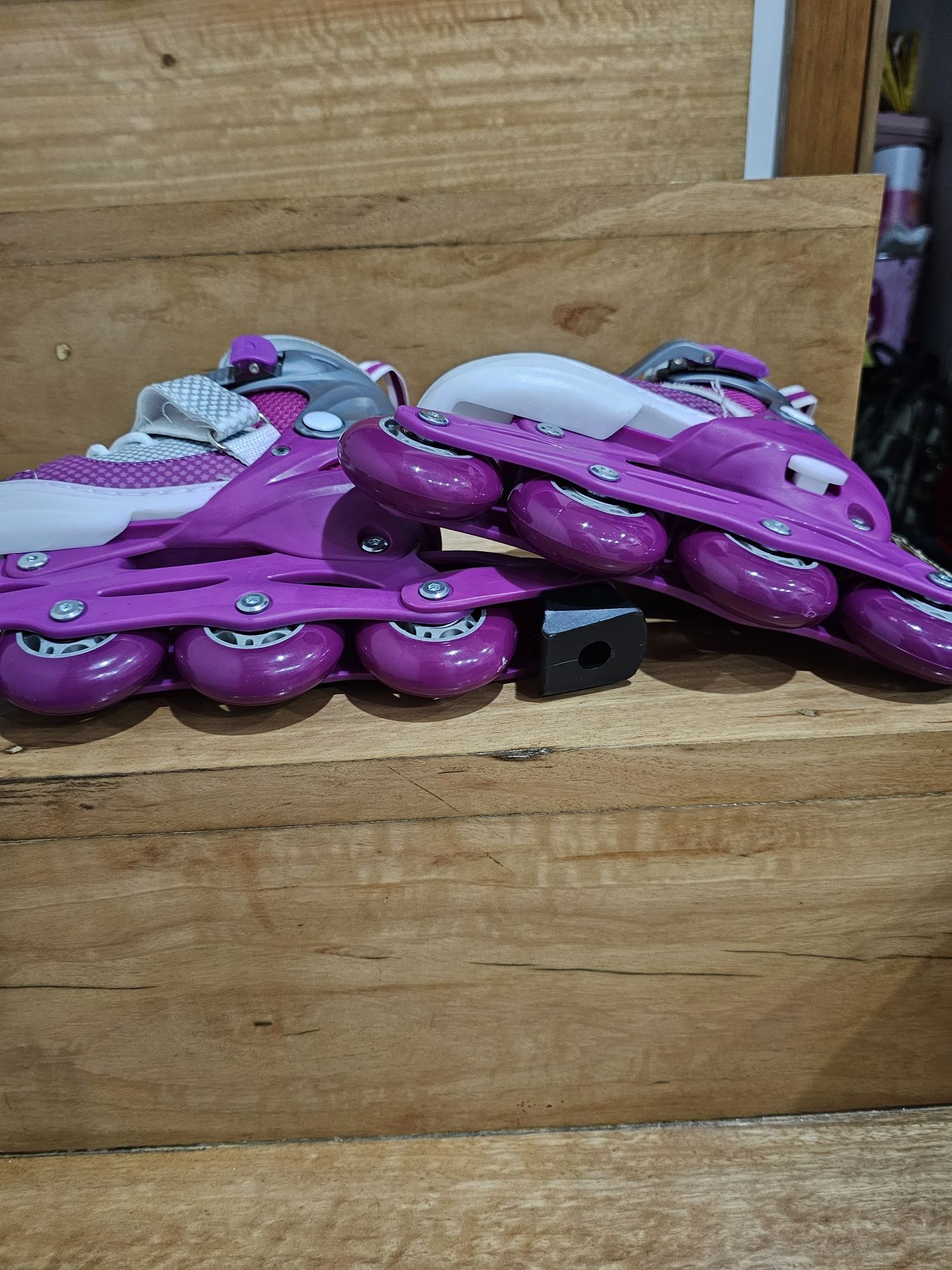 Patins em linha de menina