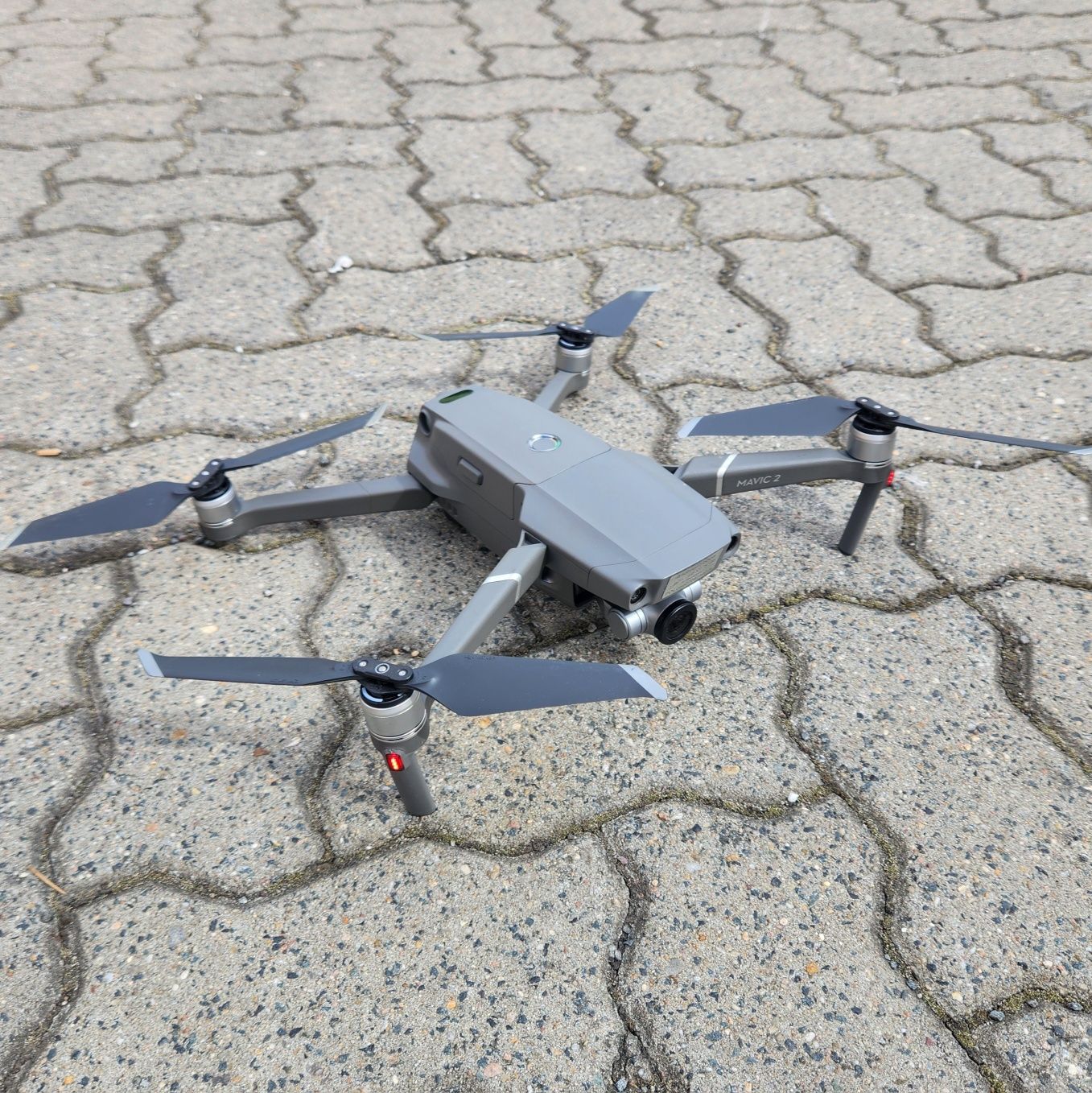 Dron DJI Mavic 2 Zoom Fly More Combo