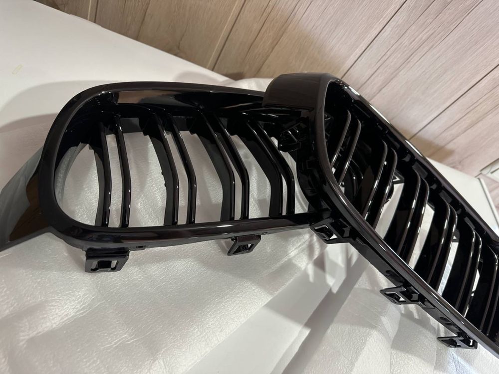 Ноздри Решетка радиатора BMW F25.F15 F10 F30.Е60 E70 Е39 глянц.бмв