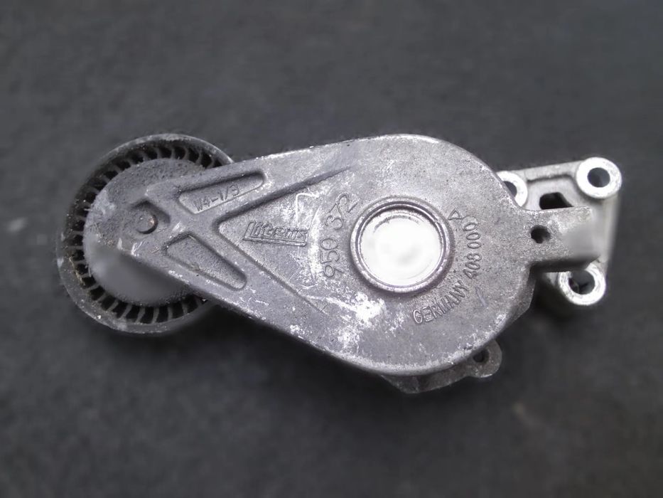 VW GOLF 4 IV NAPINACZ PASKA 950372 1,9TDI