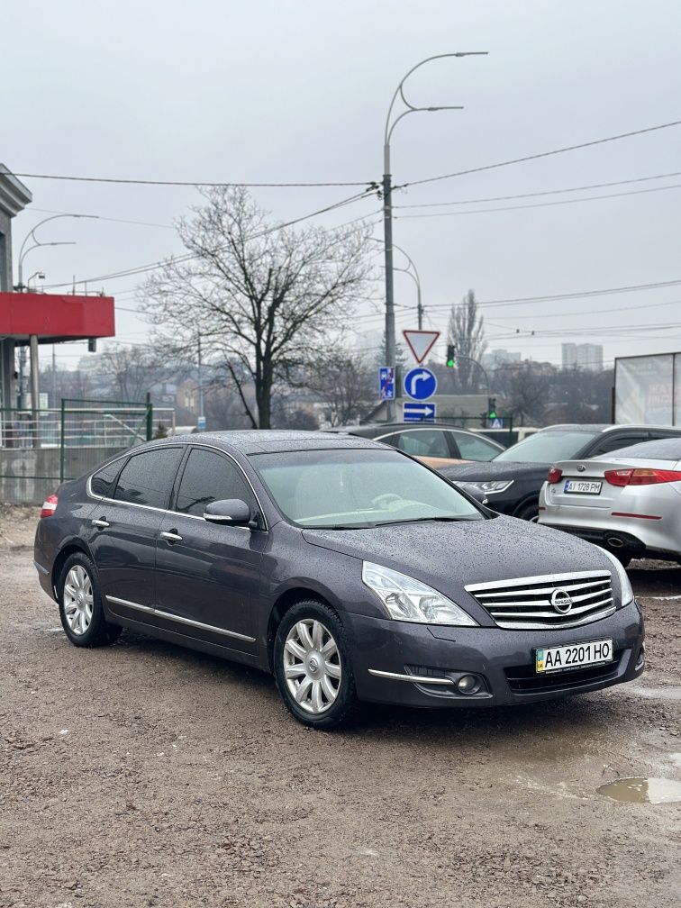 Оренда авто посуточна Київ довгострокова бізнес Nissan Teana
