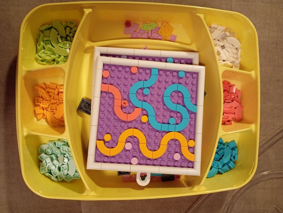 Klocki LEGO DOTS tablica ogłoszeń