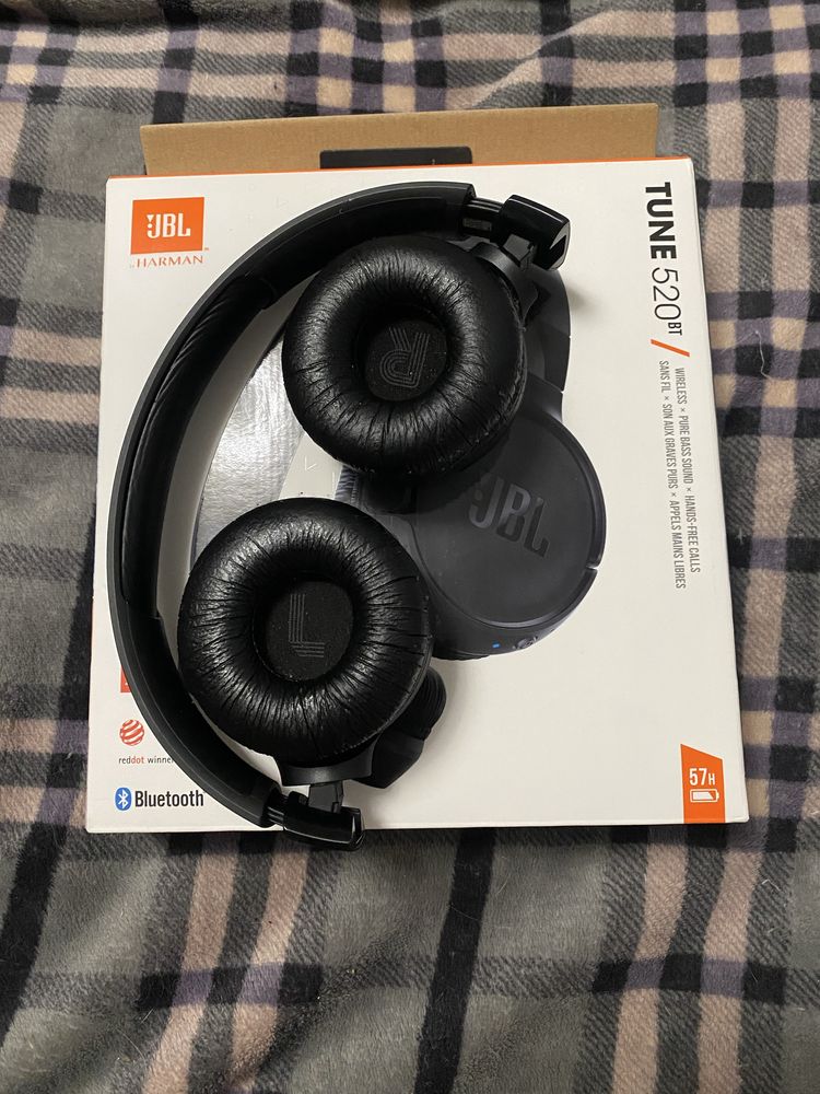 Навушники JBL Tune 520BT