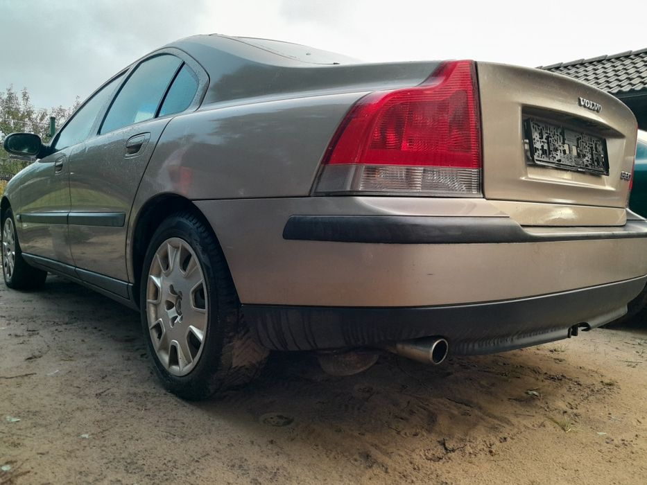 Volvo S60 2.4 benzyna 170km 01r. de sedan automat
