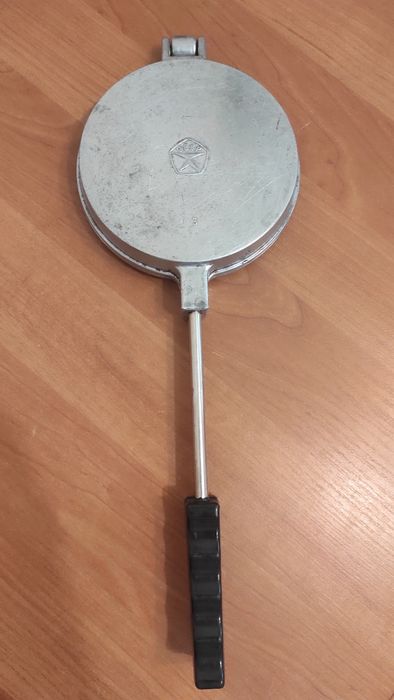 Горішниця,Вафельниця вінтаж СССР рідка модель