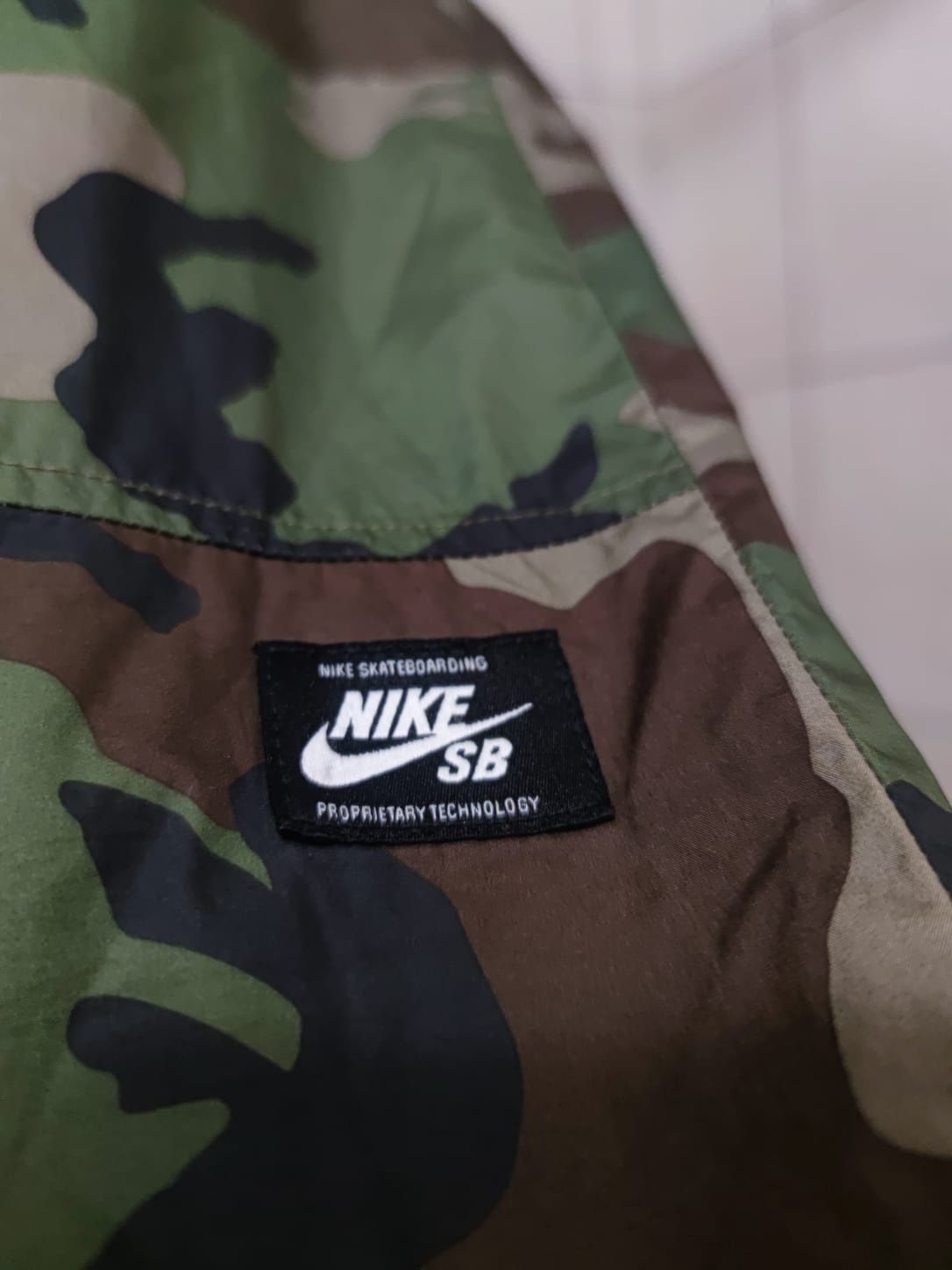 kurtka Nike SB shell S wiatrówka przeciwdeszczowa camo kamo kamuflage