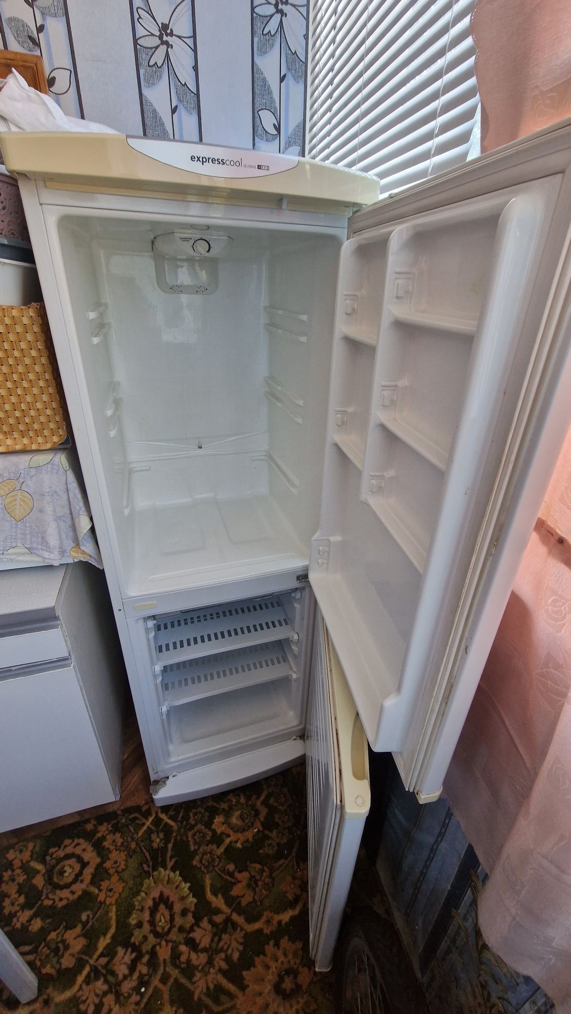 Продам холодильник LG expresscool GC-279VVS
