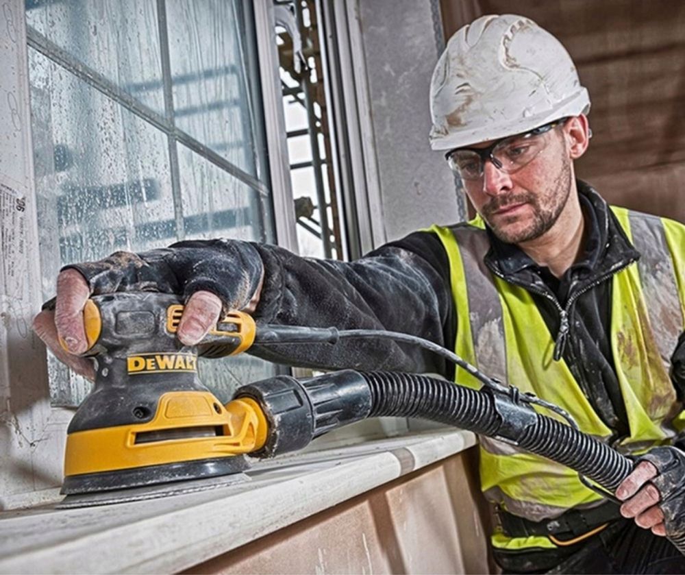 DEWALT Szlifierka Mimośrodowa Oscylacyjna Sieciowa Regulacja 280W