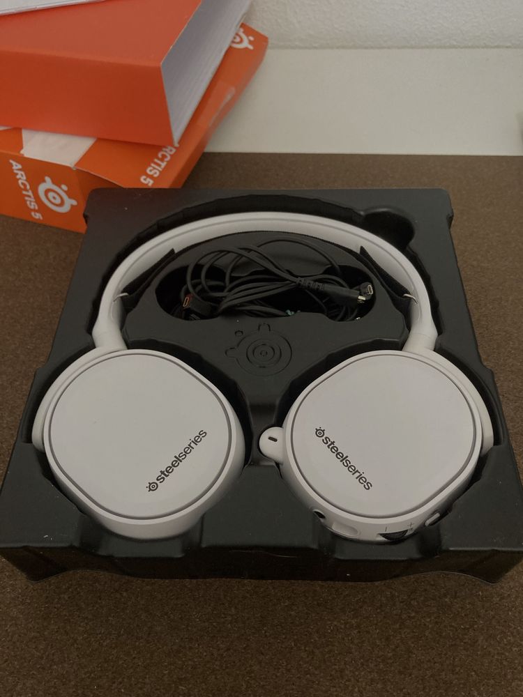 Навушники SteelSeries Arctis 5 2019 Edition White (SS61507) (0043)