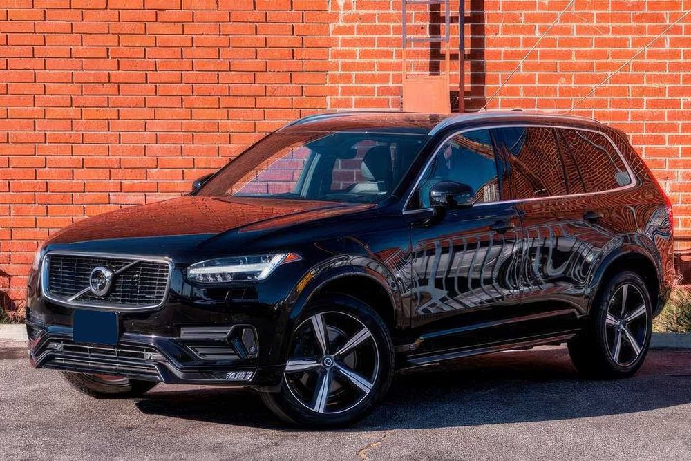 Volvo XC90 T6 R-Design      2018
