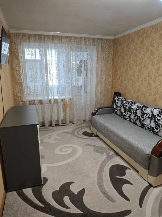 Продаж 1-кімнатної квартири на Озерній  ЖК "Рауш"