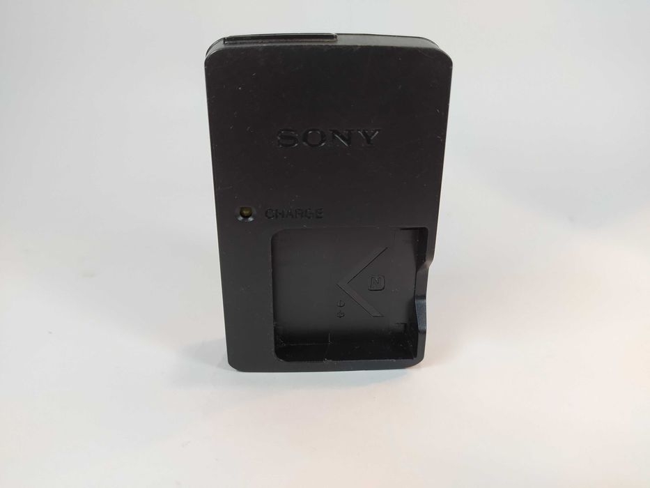 Зарядное Sony BC-CSNB