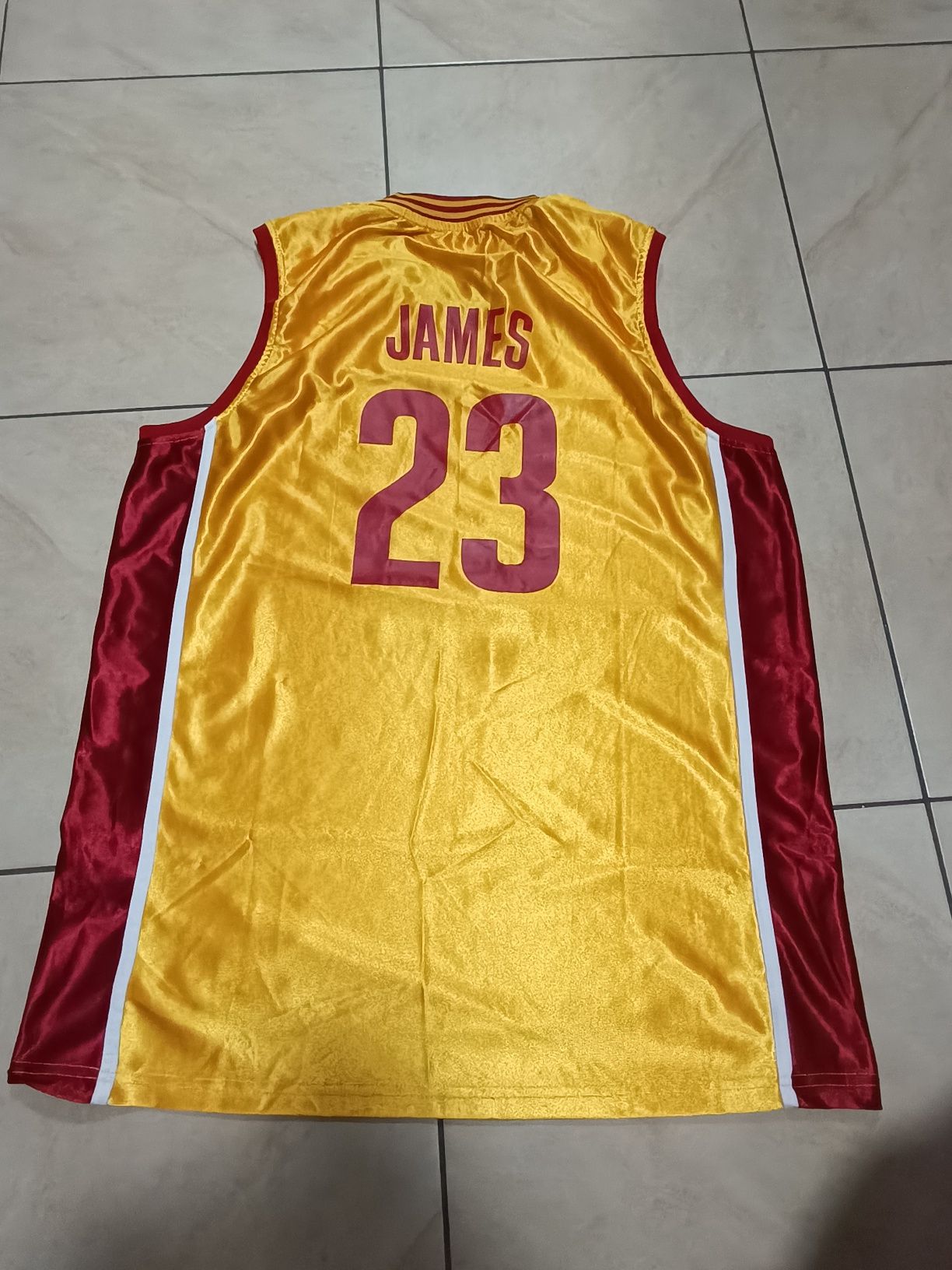 Koszulka NBA firmy Nike Lebon James  CAVS