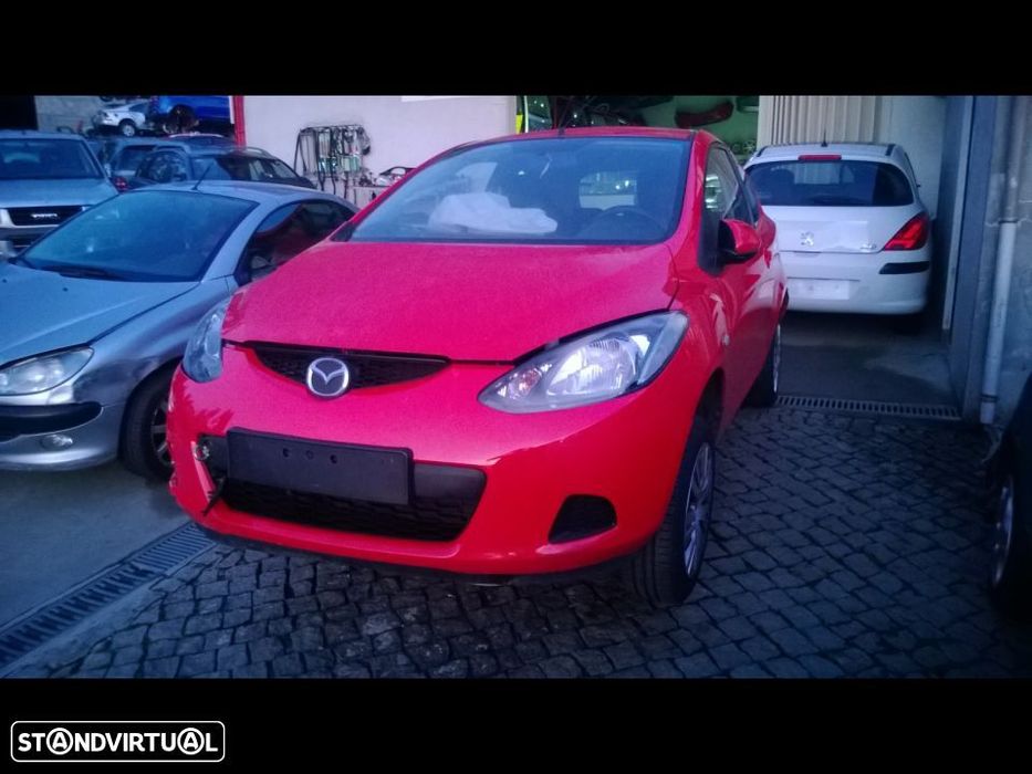 Mazda 2 2010 para peças