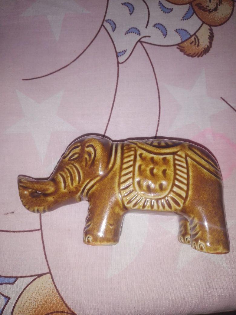 Продам слон сувенир