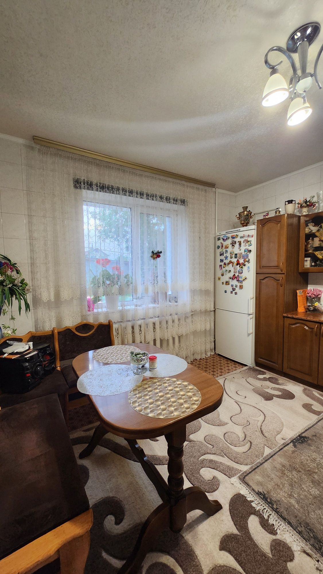 Продам дом.3 жилых этажа,230 кв.м.