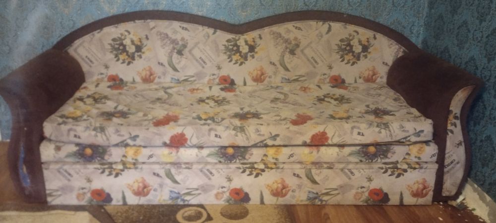 Продам великий диван