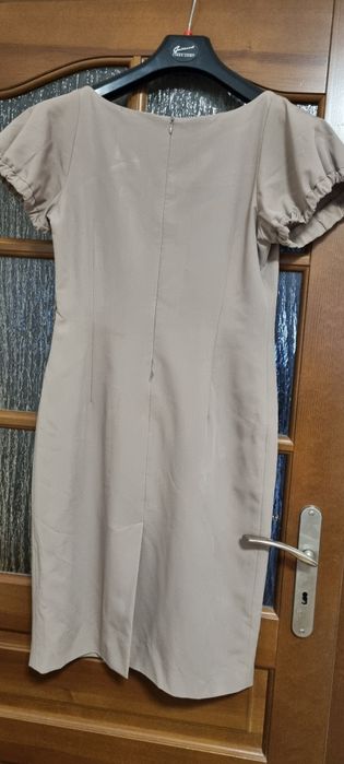 Sukienka beżowa Simple małe 40