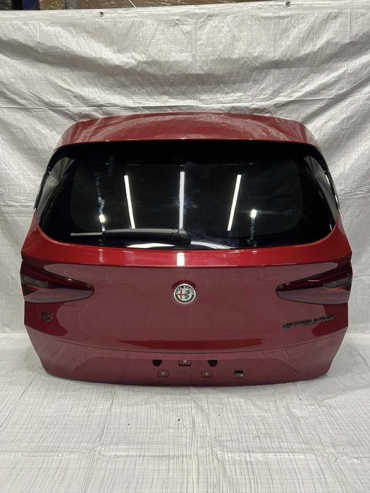 Крышка багажника Alfa Romeo Stelvio голая комплектная запчасти шрот