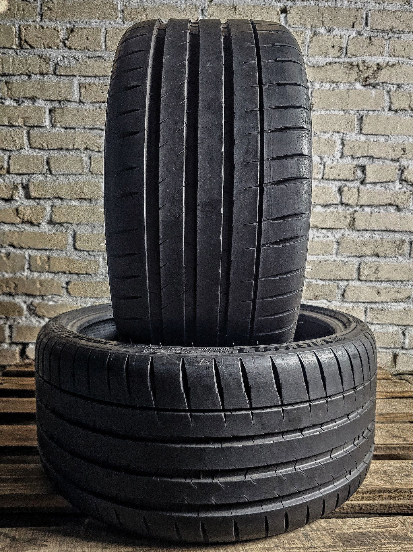 Шини 245/30r19 Michelin | 7mm | 2023 | France | Стан нових | Ідеальні