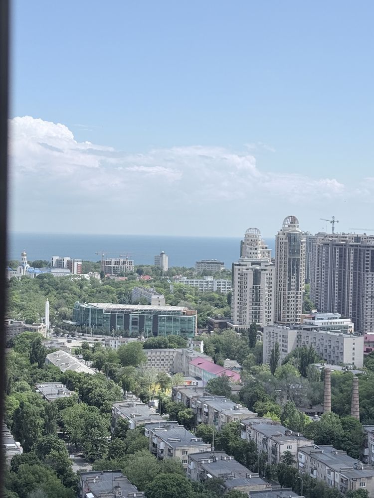 Продам студию с видом на море в Акрополе на 5 фонтана