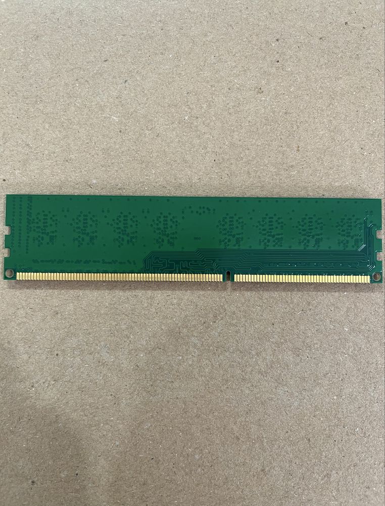 ОЗУ DDR3 4GB 1600Mhz