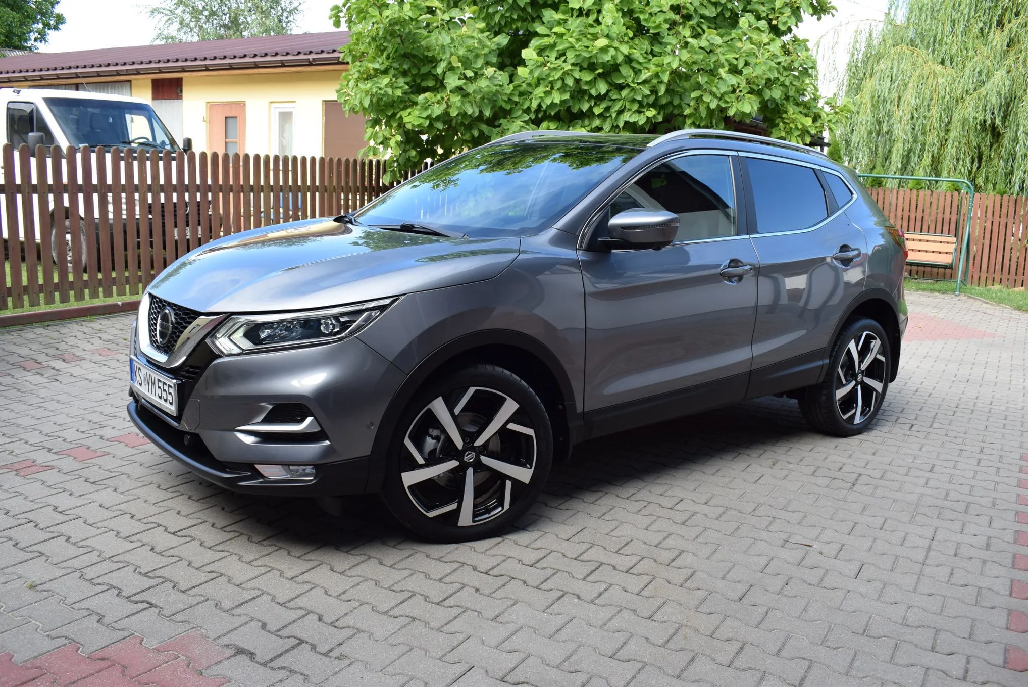 Nissan Qashqai Benzyna_Turbo_Automat_Full opcja_Nowe Auto