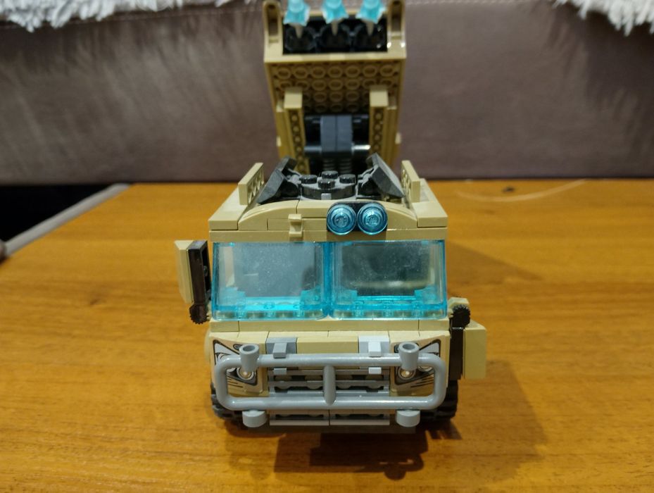Іграшки Lego himars чоловічки б/в
