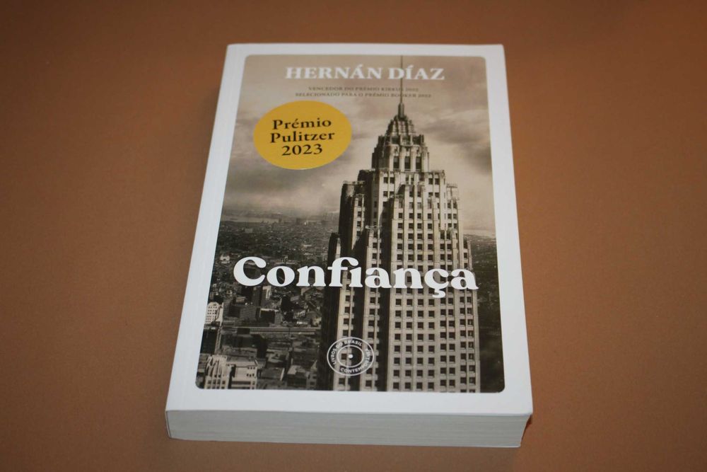 ' Confiança // Hernán Días