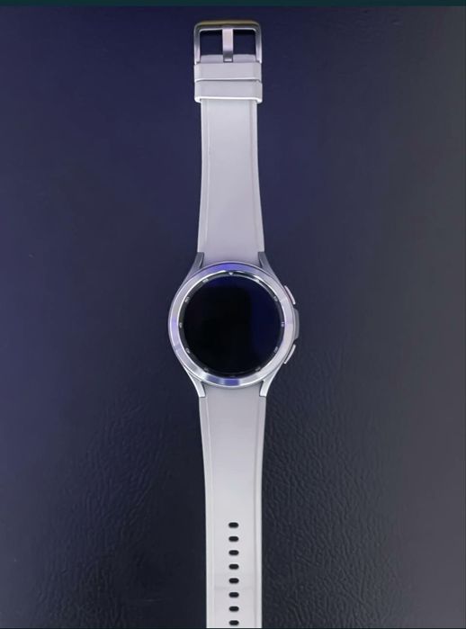 Смарт-часы Samsung Galaxy Watch4 Classic 42mm Silver