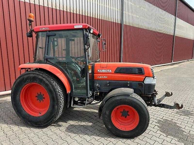 Ciągnik 53km Kubota L5030 sadowniczy sadownik