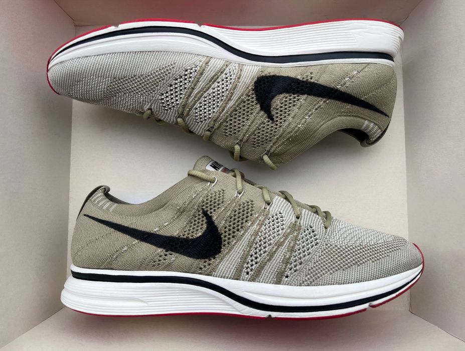 Nike Flyknit Trainer – NEUTRAL OLIVE – EUR 44 / US10