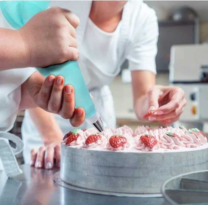Rękaw cukierniczy dekorator silikonowy zestaw 25 elementów