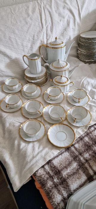 Porcelana zloto Furstenbeeg zestaw obiadowo kawowy na 12 osób