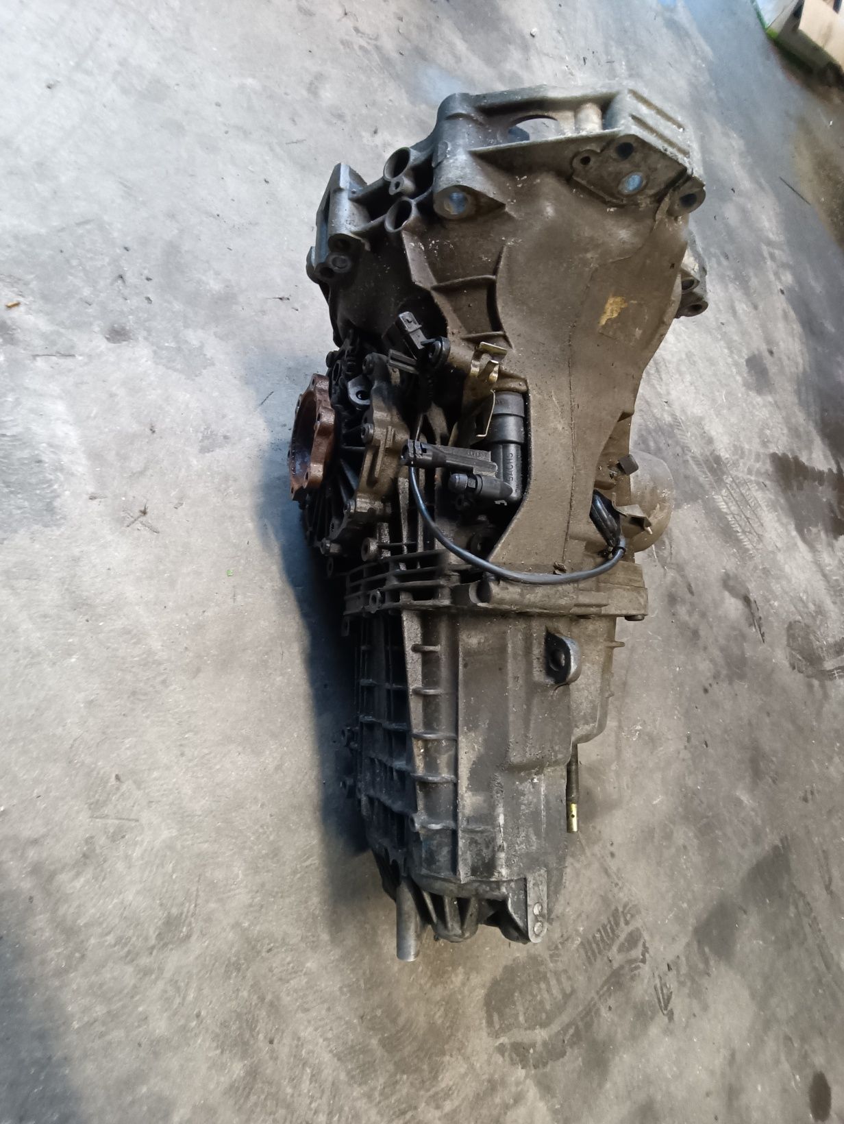 Skrzynia biegów a4 b6/b7 1.8t