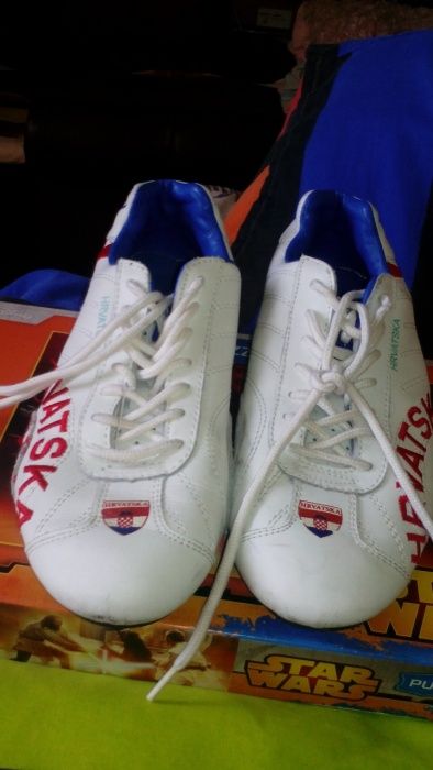 Adidasy damskie buty sportowe