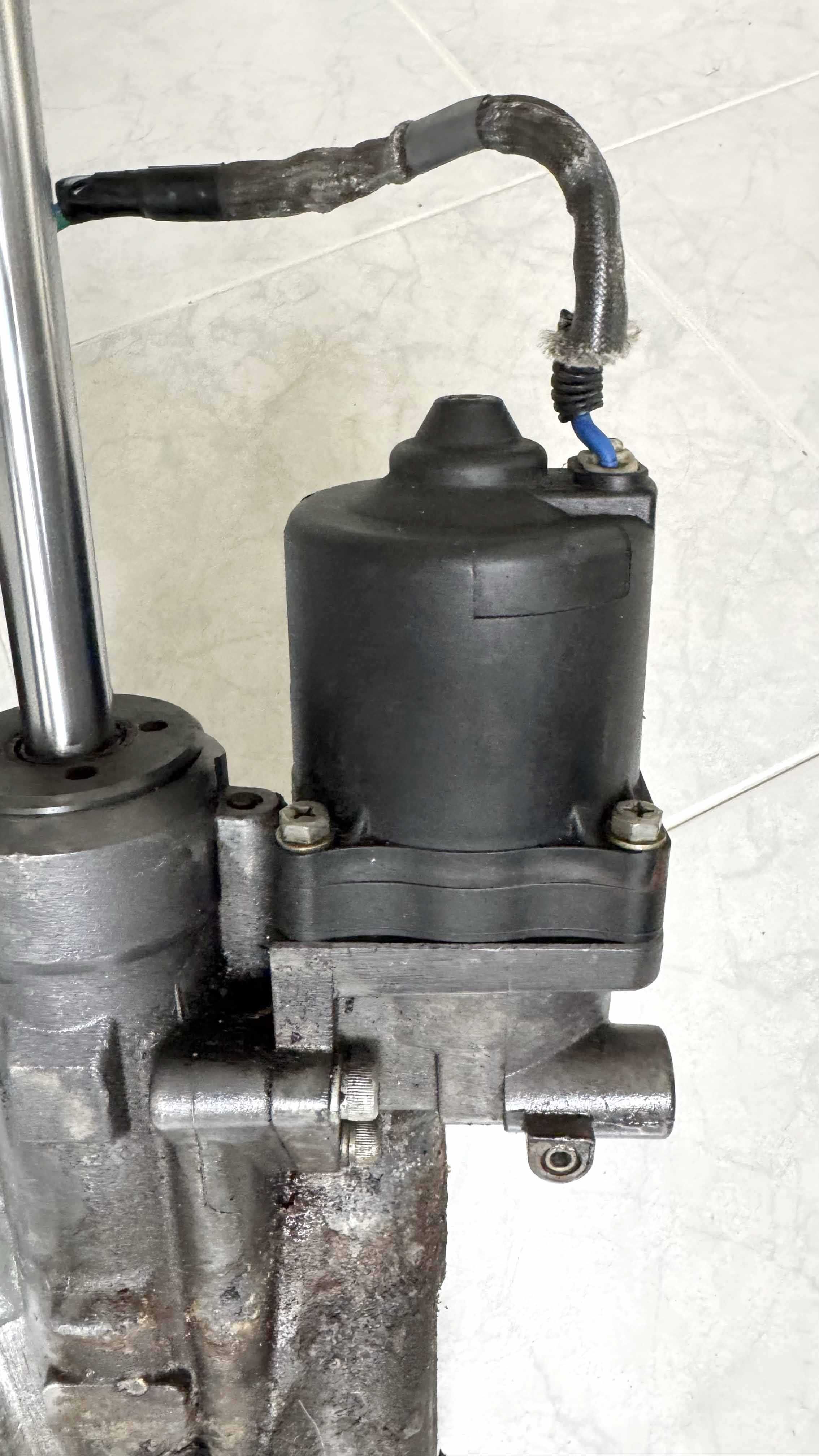 Motor eléctrico p/ trim HondaBF90
