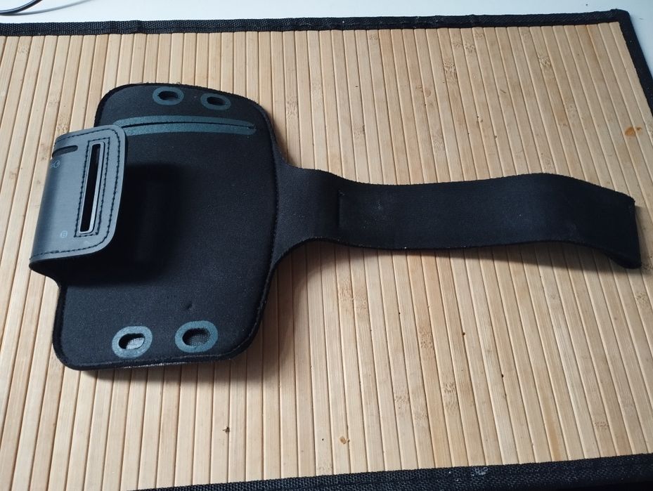 Etui biegowe na ramię na telefon