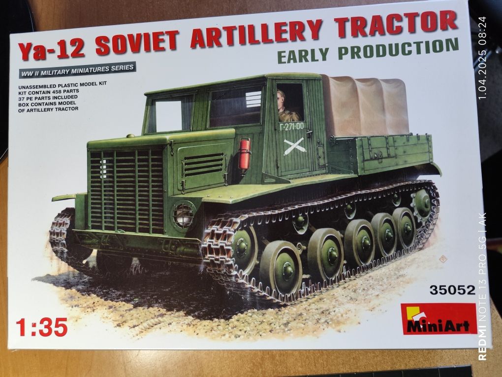 Plastikowy model do sklejania Ya-12