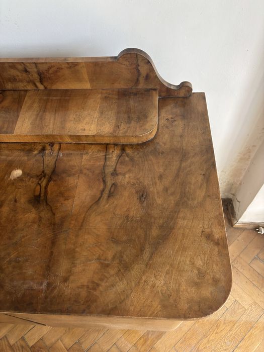 Bufet/Komoda art deco lata 60 ze szklanymi drzwiczkami przesuwnymi.