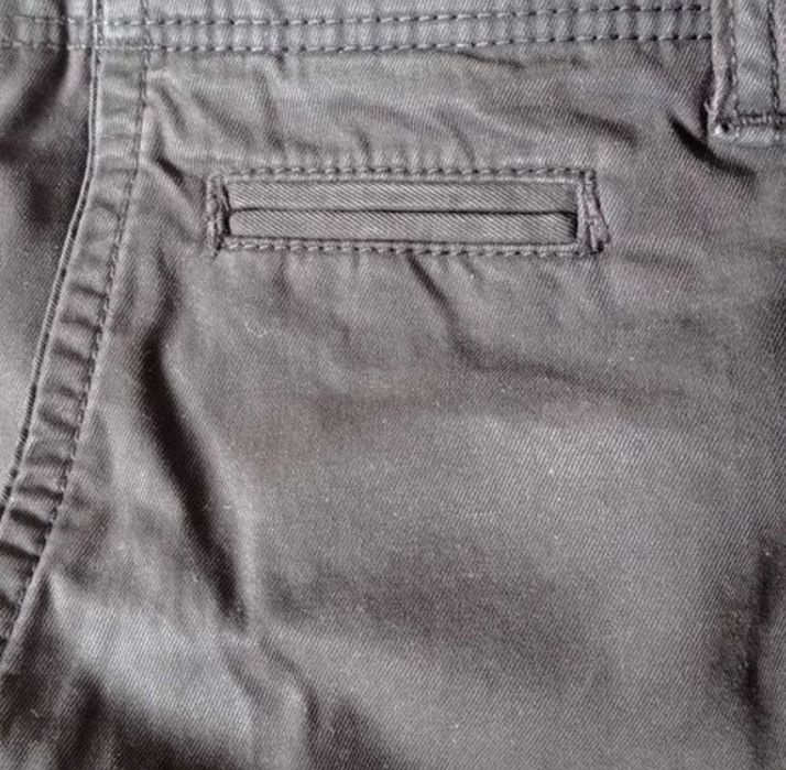 Markowe spodnie krótkie spodenki AMERICAN EAGLE OUTFITTERS 1977