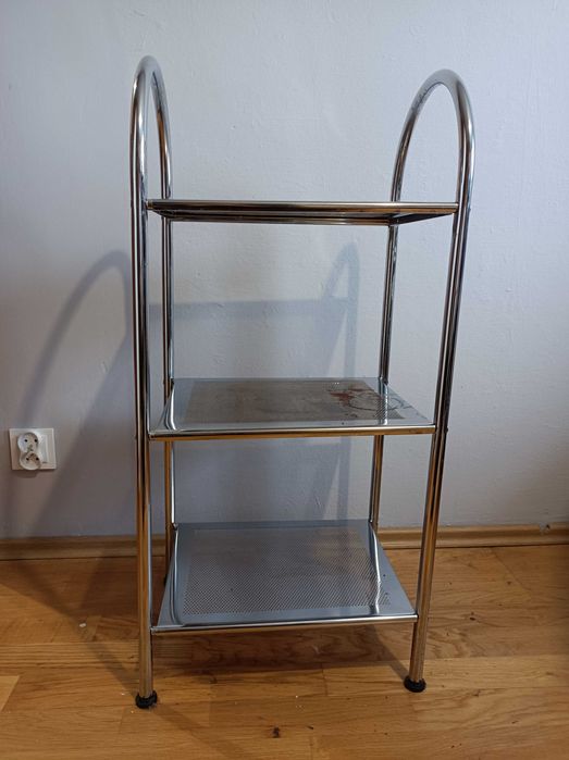 metalowa szafka łazienkowa