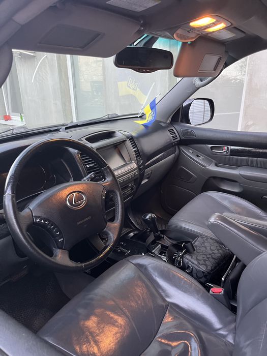 Продаю авто Лексус