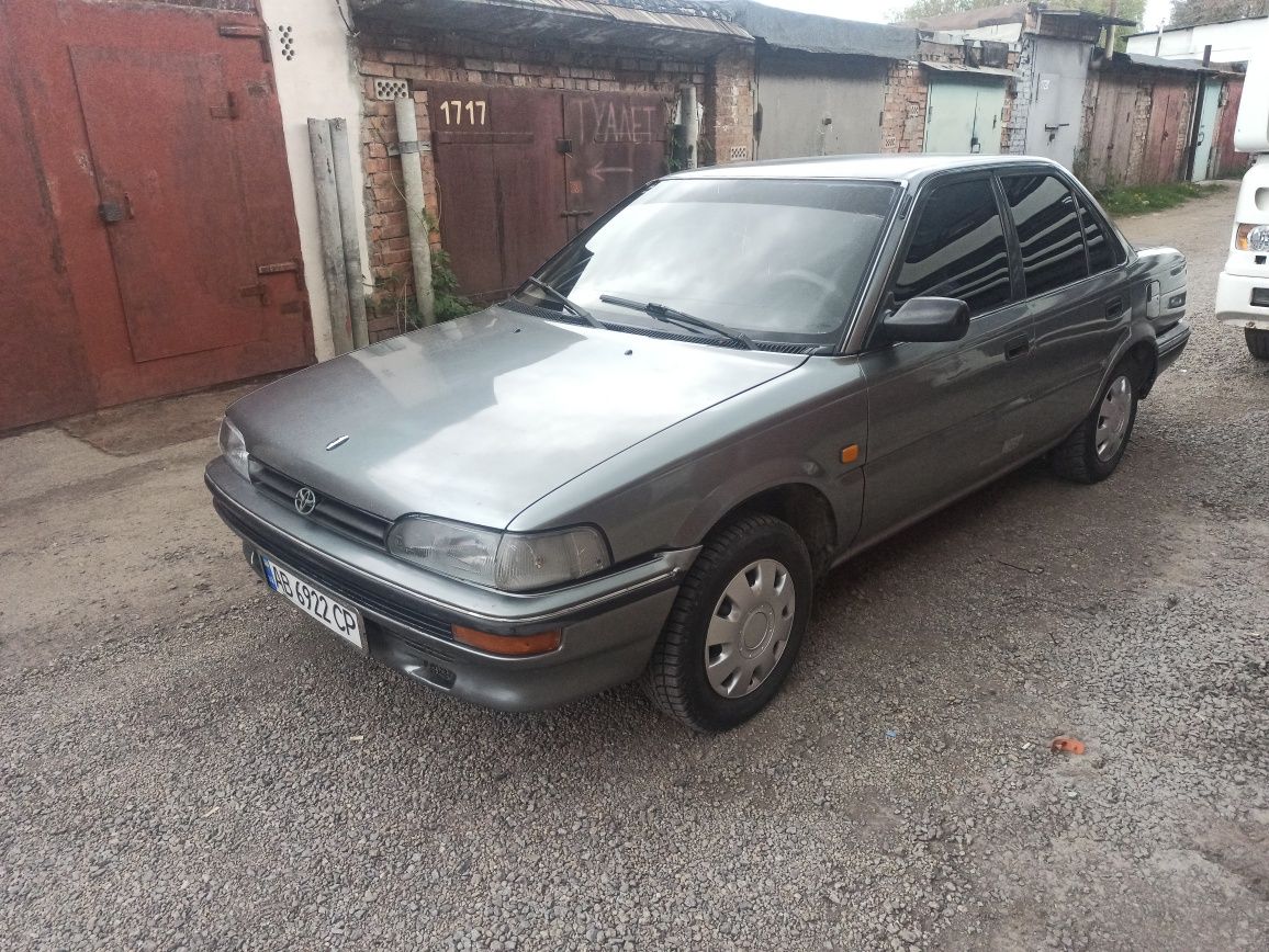 Toyota Corolla E90 1.6 16v Газ/Бенз