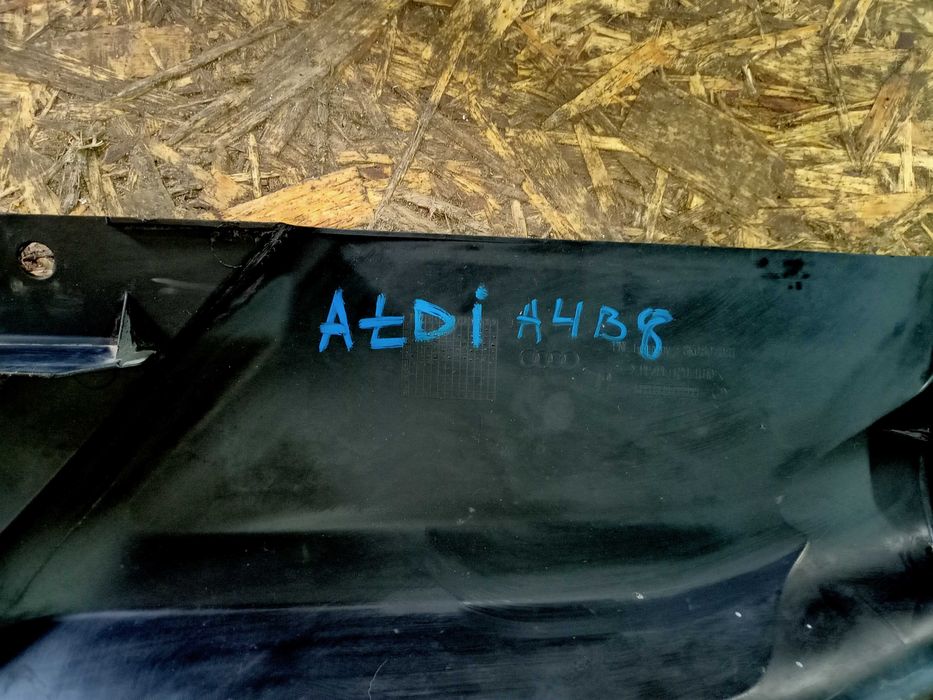 Audi A4 B8 osłona pasa zderzaka górna na pas oryginał demontaż