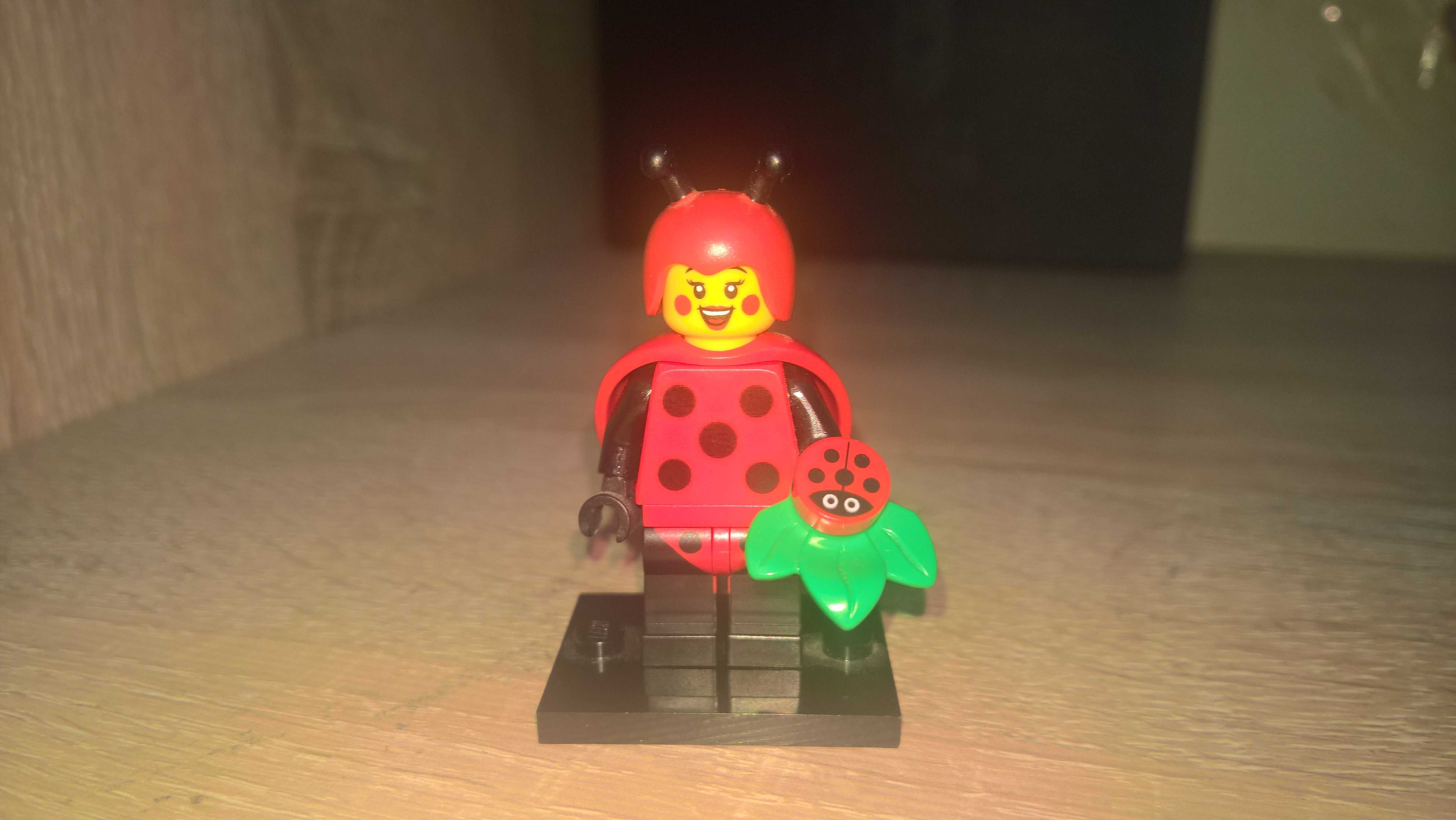 Lego Minifigurka Biedronka 71029 Seria 21 (col21-4)