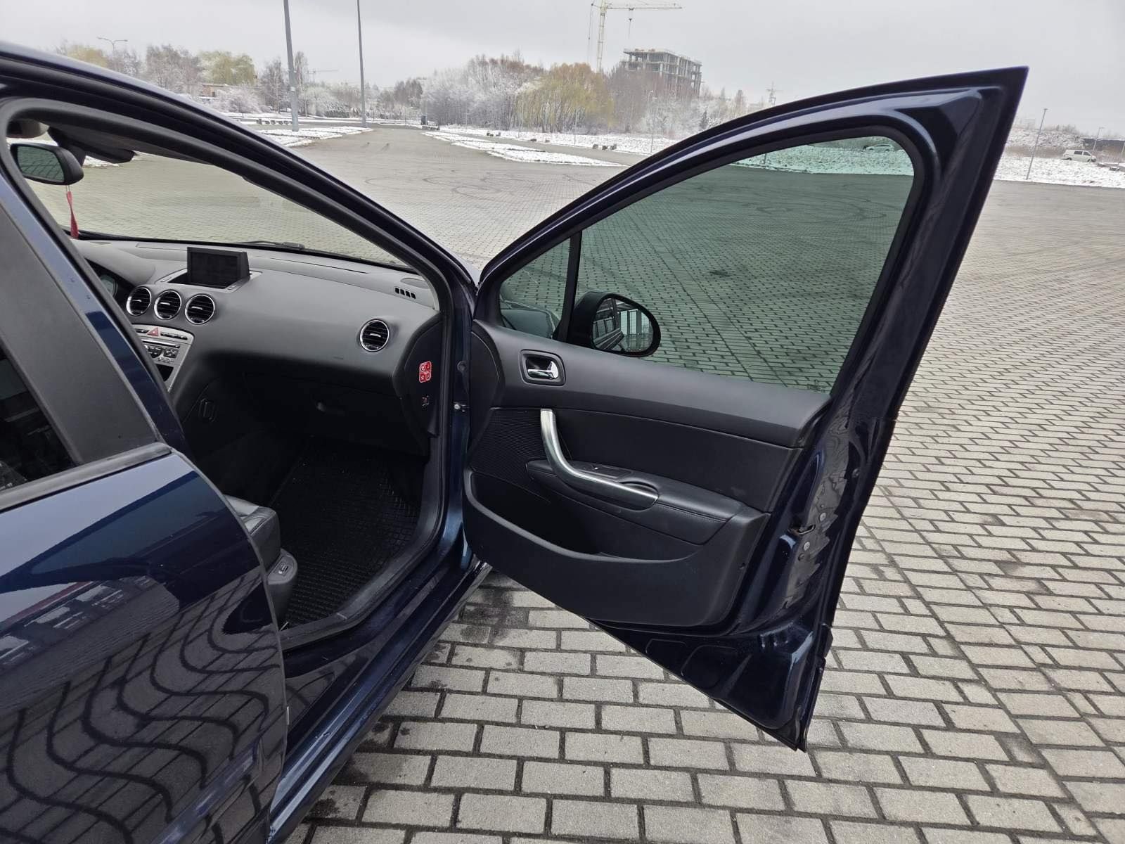 Пежо 308 2010 рік Автомат